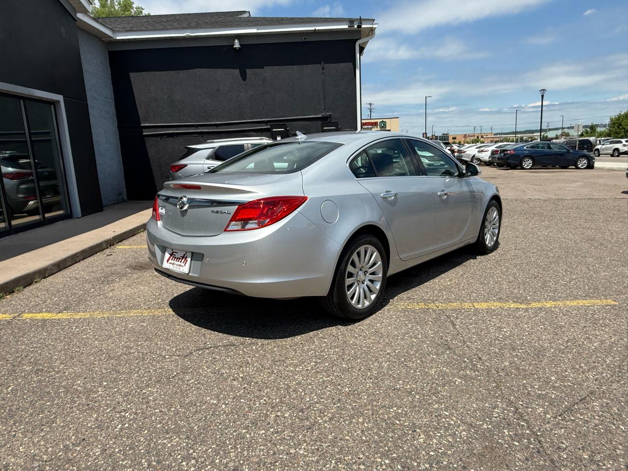 Buick Regal 4dr Sdn Premium 2 2012