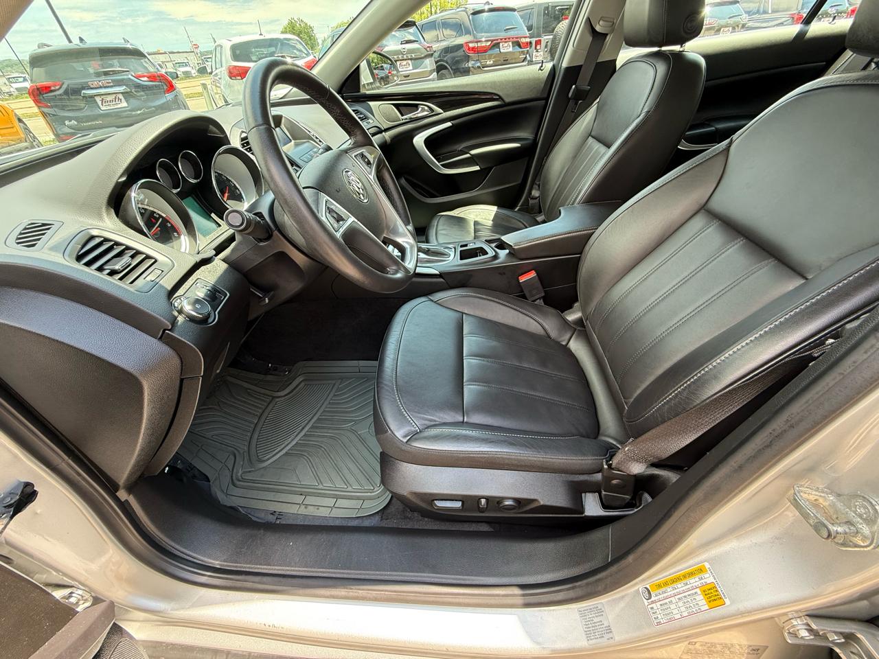 Buick Regal 4dr Sdn Premium 2 2012