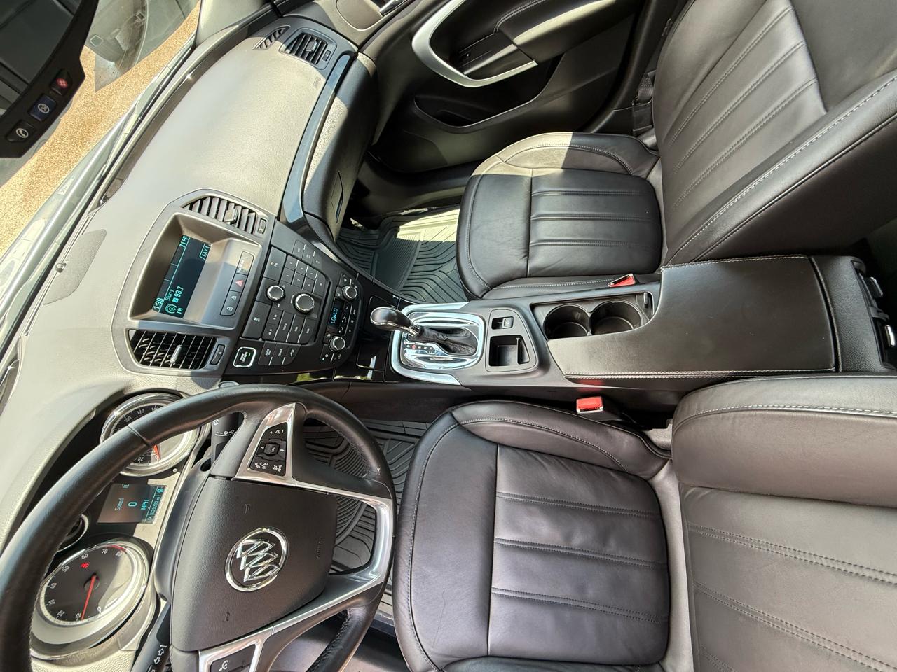 Buick Regal 4dr Sdn Premium 2 2012