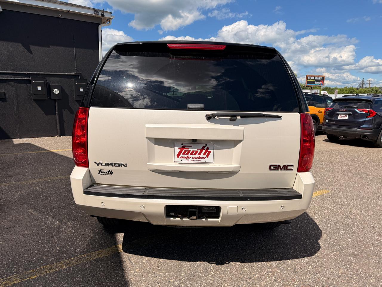 GMC Yukon SLT 4WD 2014