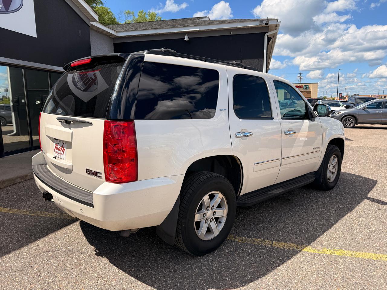 GMC Yukon SLT 4WD 2014