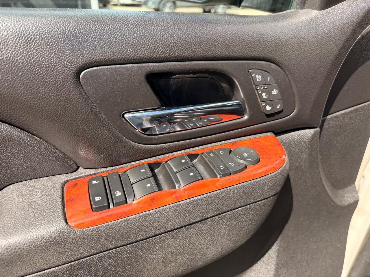 GMC Yukon SLT 4WD 2014