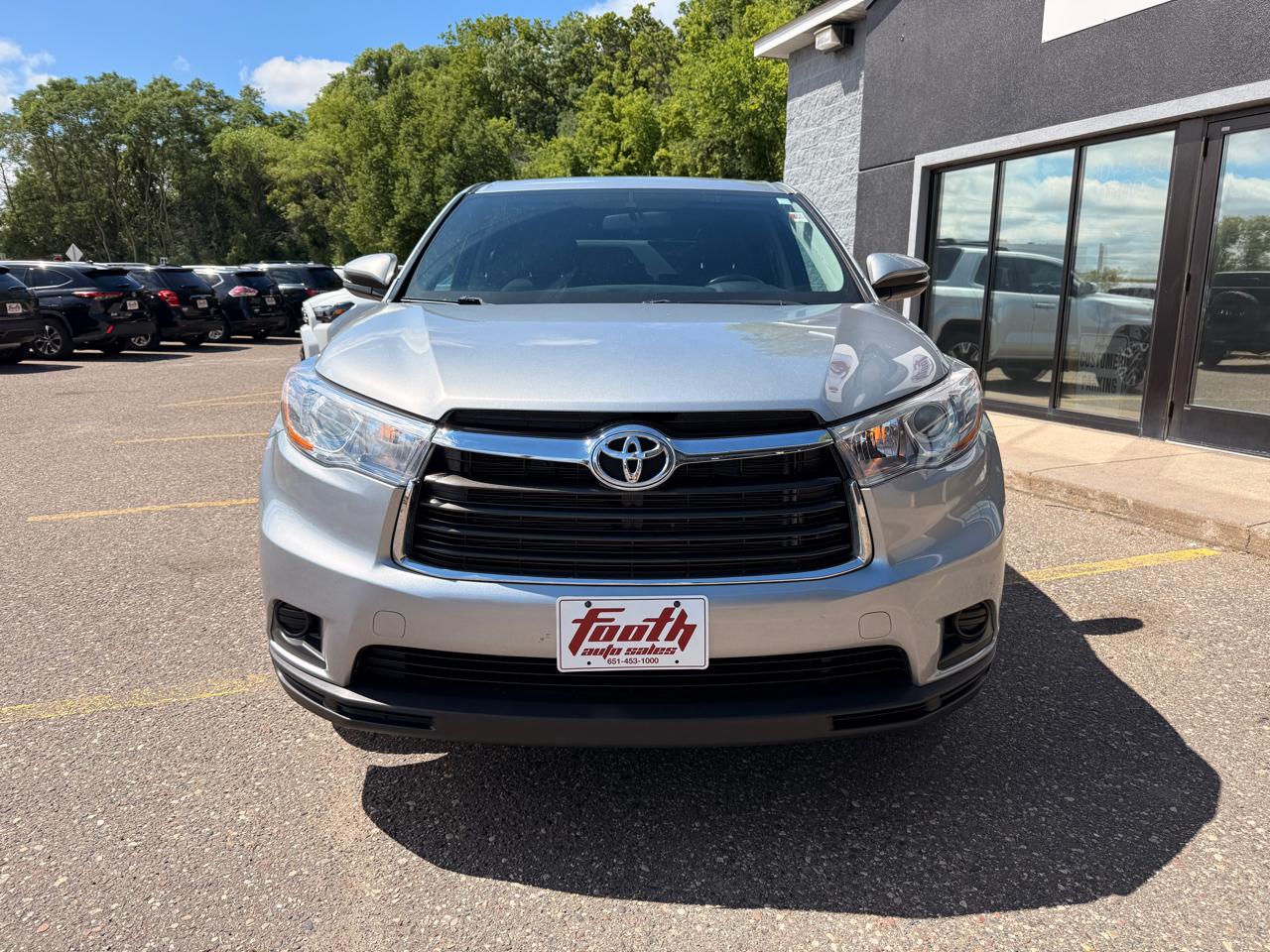 Toyota Highlander LE AWD V6 2016