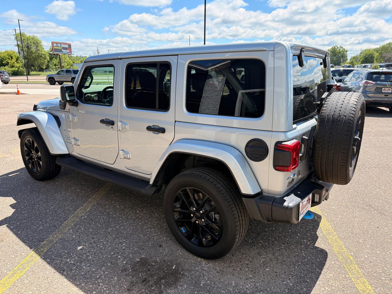 Jeep Wrangler 4xe Unlimited Sahara 2023