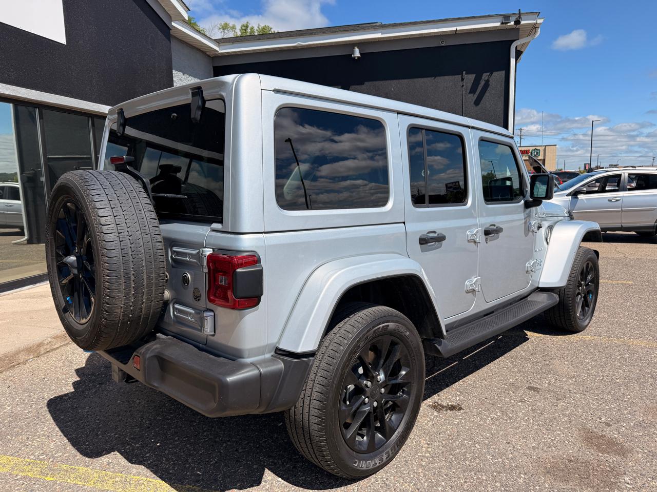 Jeep Wrangler 4xe Unlimited Sahara 2023