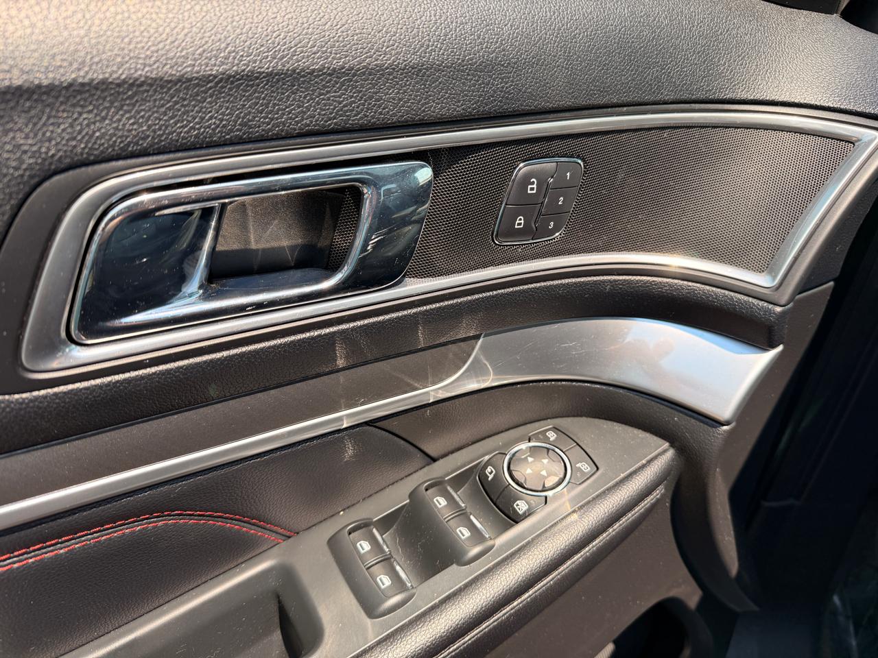 Ford Explorer Sport 4WD 2016