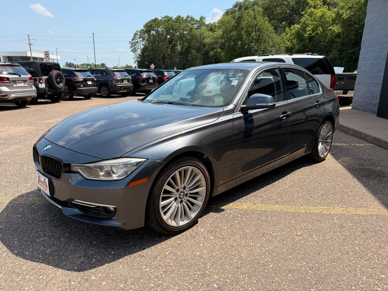 BMW 3-Series 335i xDrive Sedan 2014