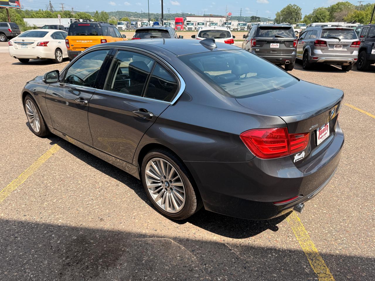 BMW 3-Series 335i xDrive Sedan 2014