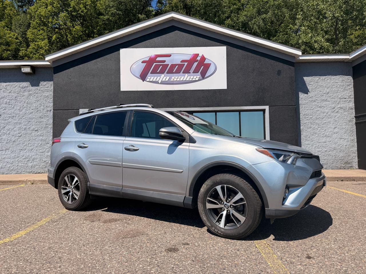 Toyota RAV4 XLE AWD 2016