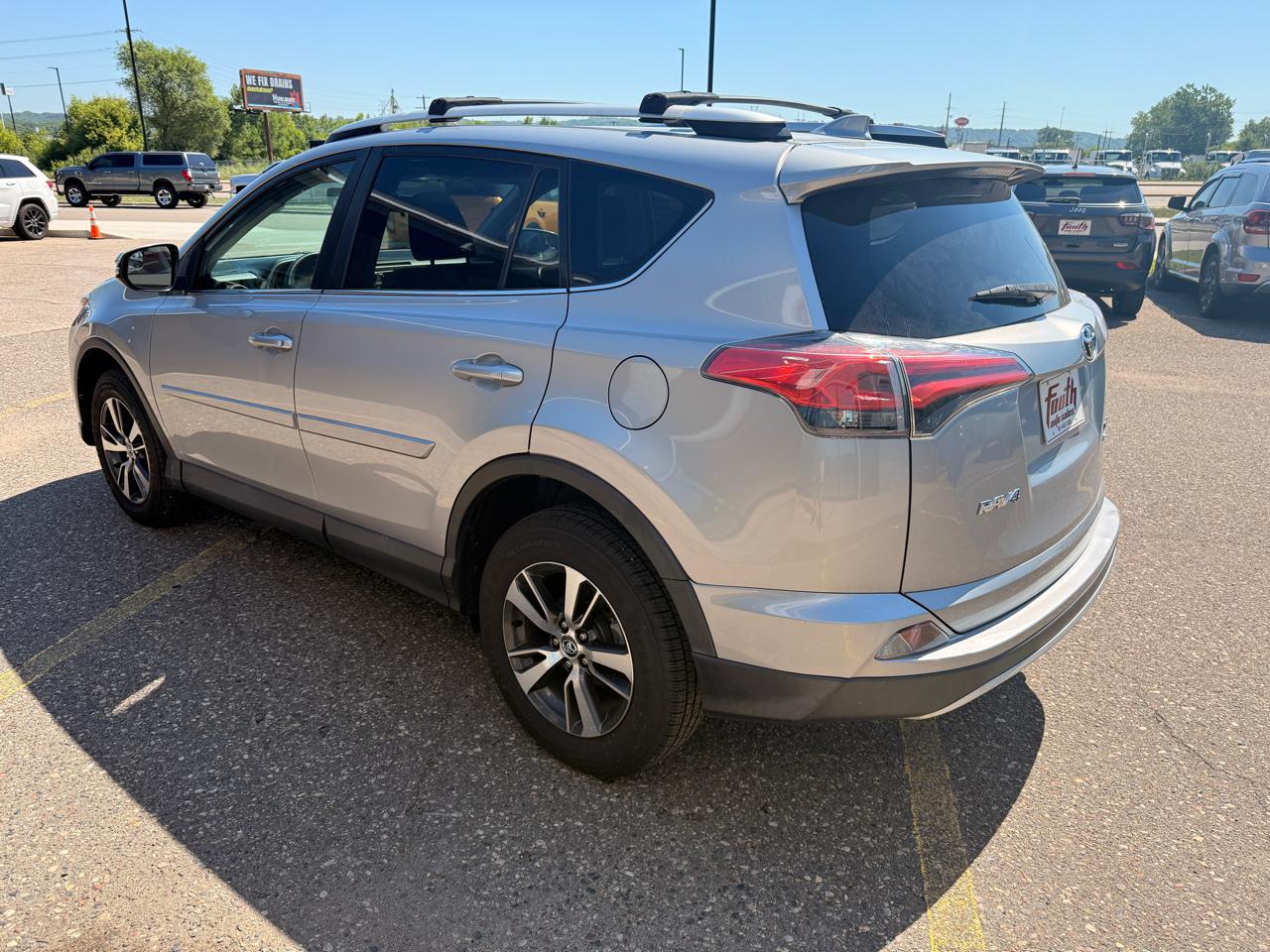 Toyota RAV4 XLE AWD 2016
