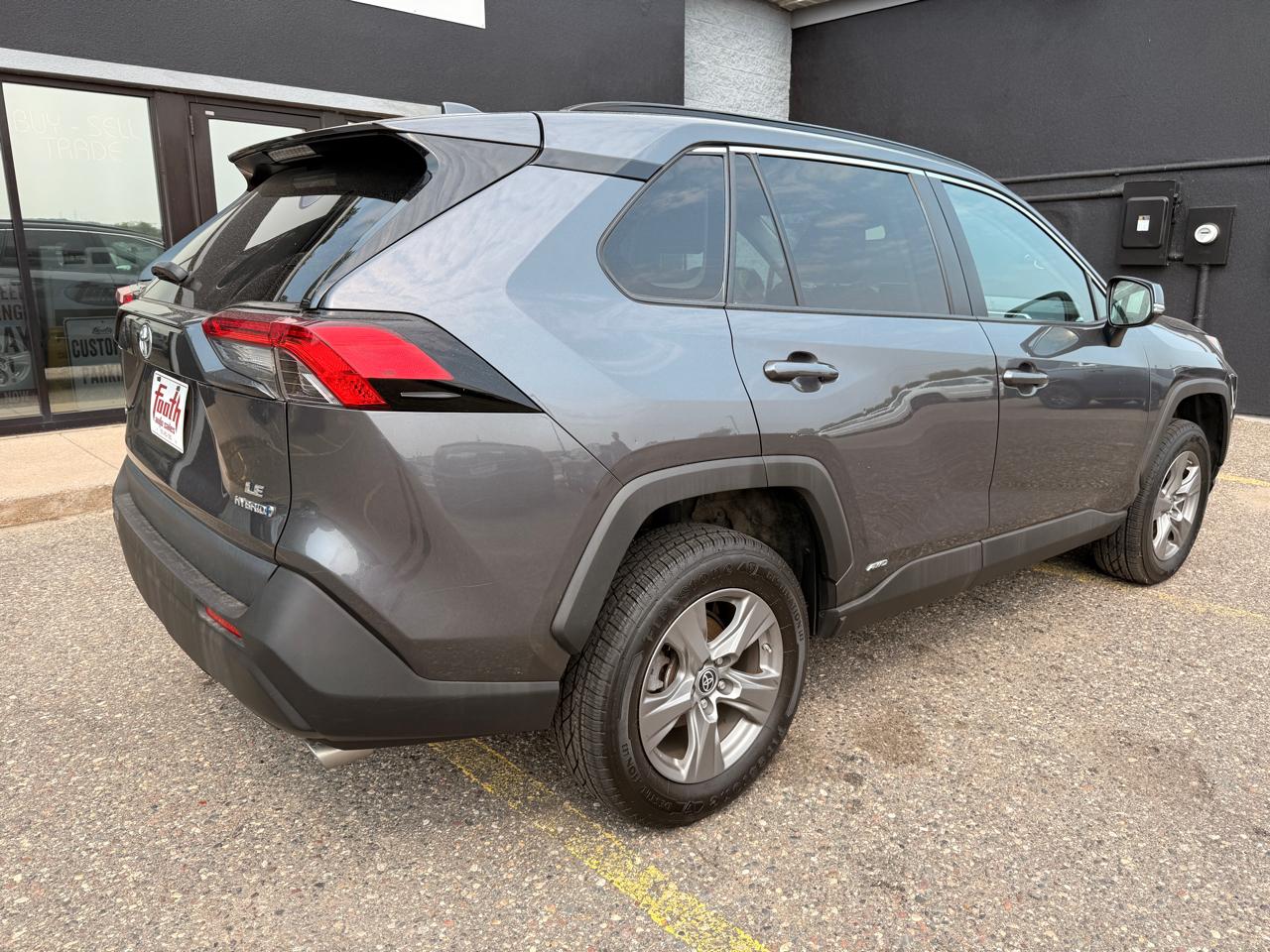 Toyota RAV4 Hybrid LE 2022