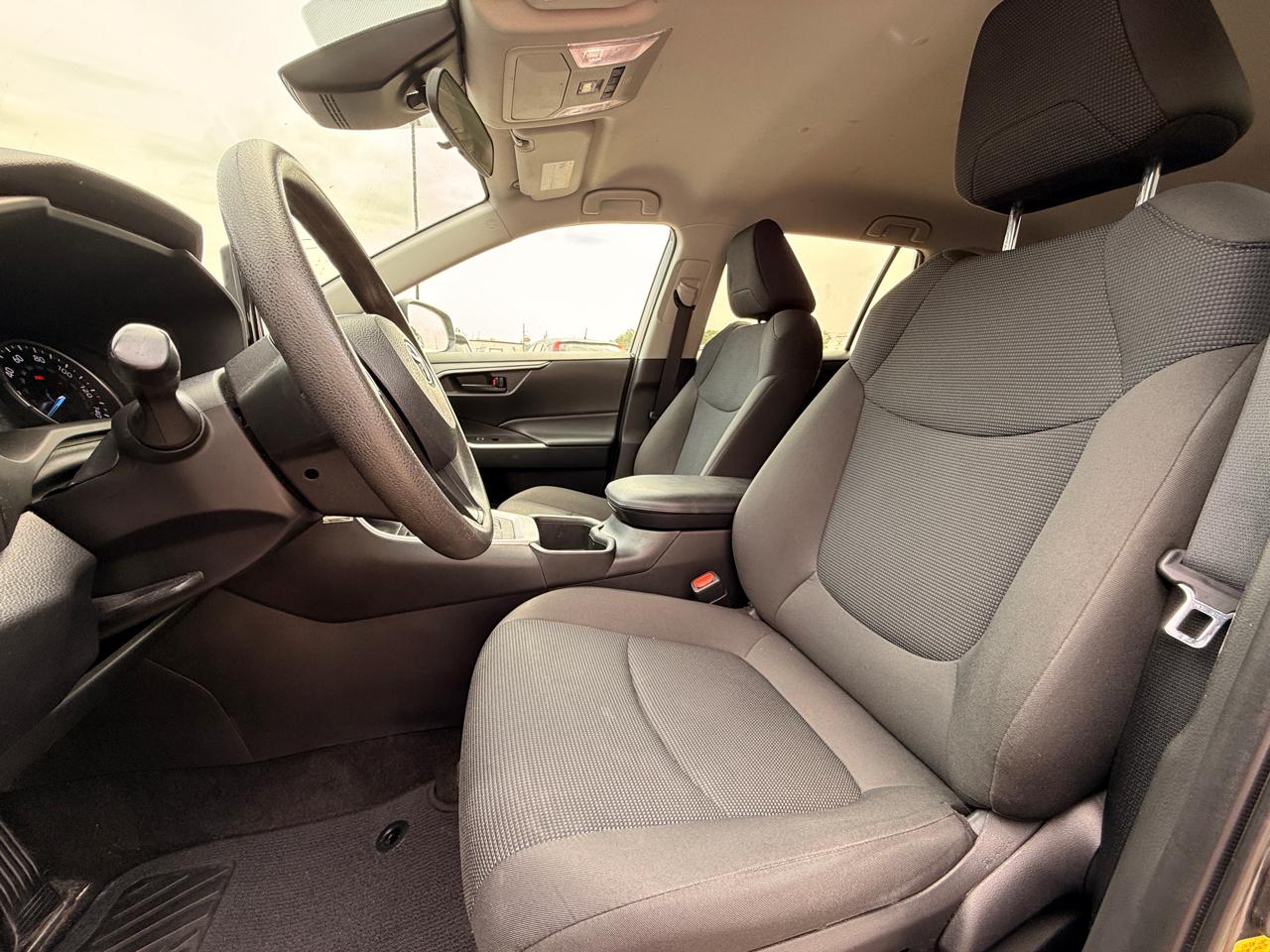 Toyota RAV4 Hybrid LE 2022