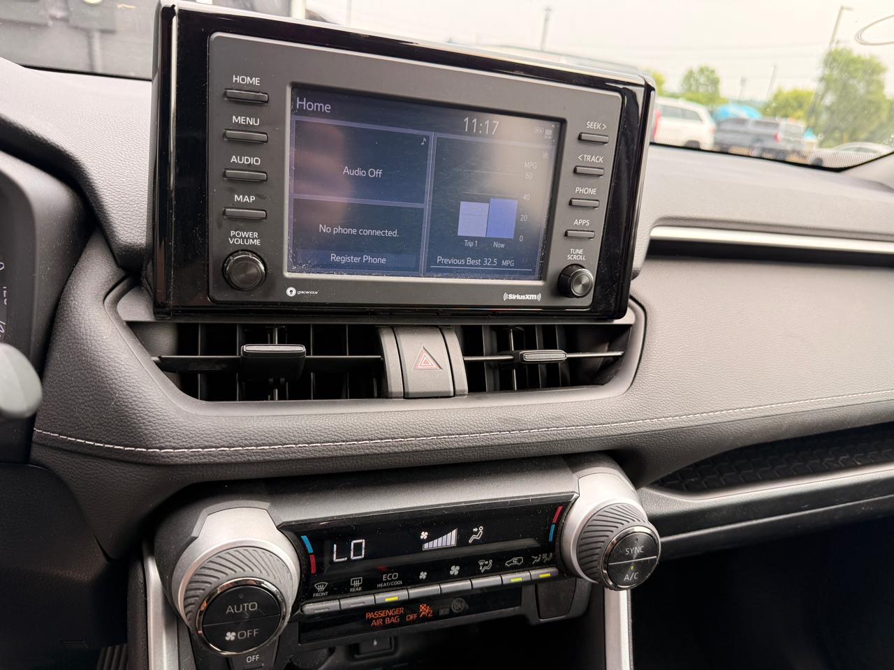 Toyota RAV4 Hybrid LE 2022