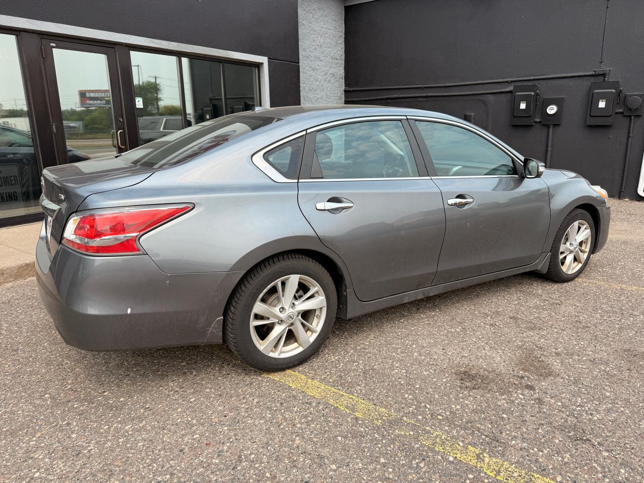 Nissan Altima 2.5 SV 2015