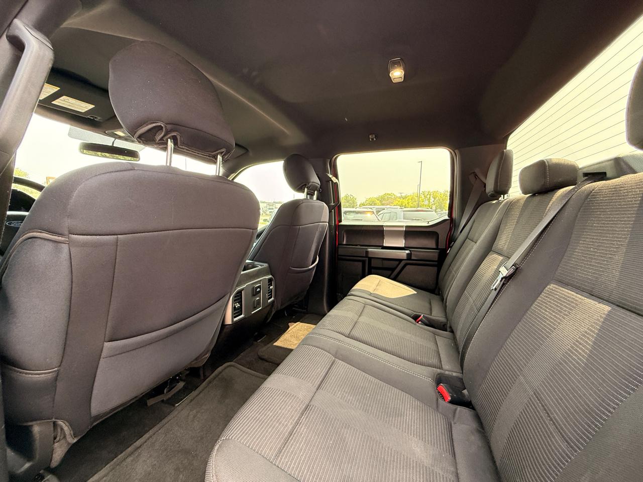 Ford F-150 4WD SuperCrew 150" XLT 2016