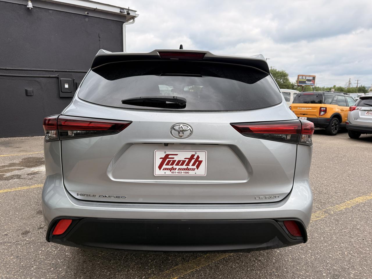Toyota Highlander LE 4D SUV AWD 2024