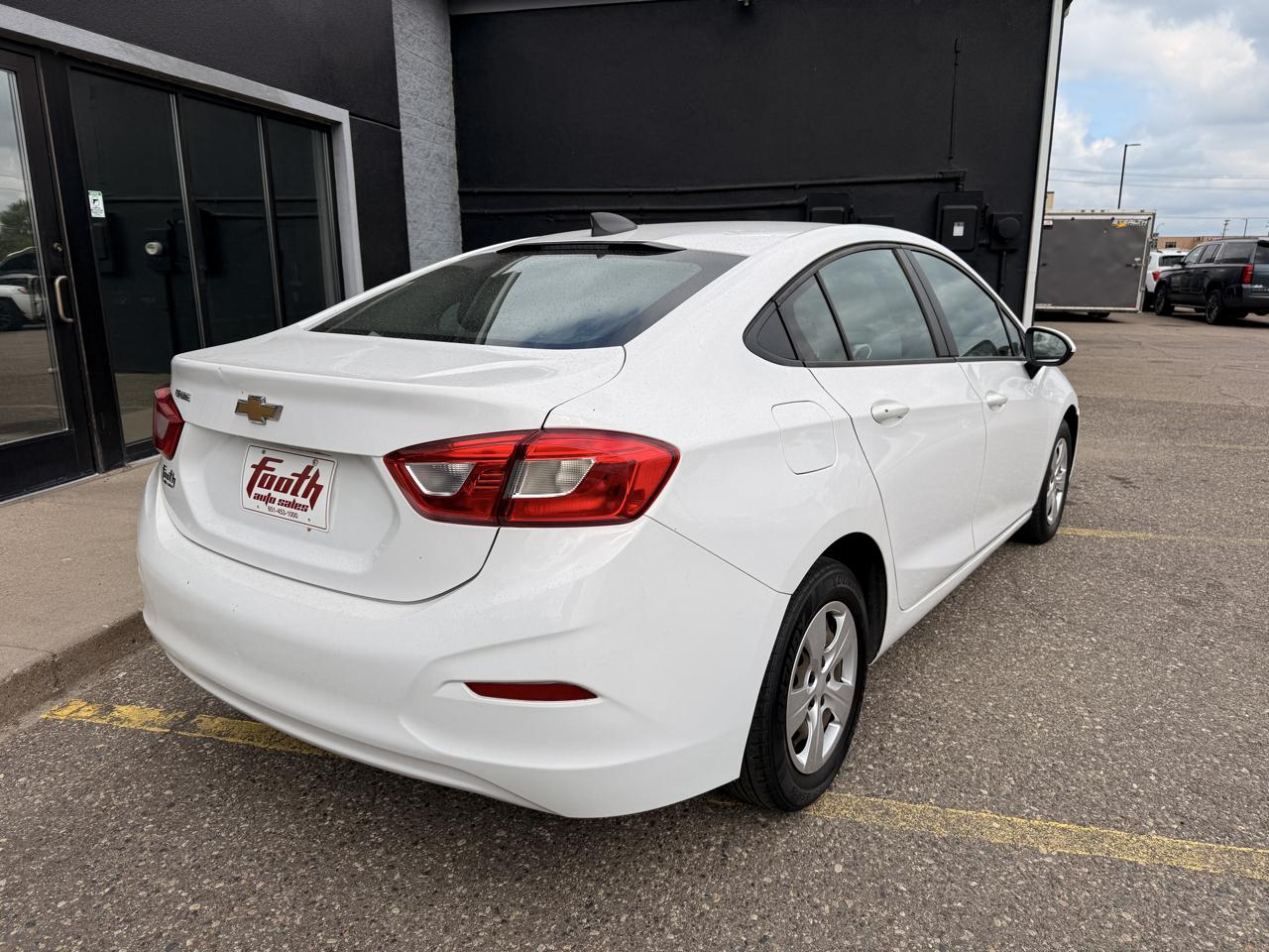Chevrolet Cruze LS Auto 2018