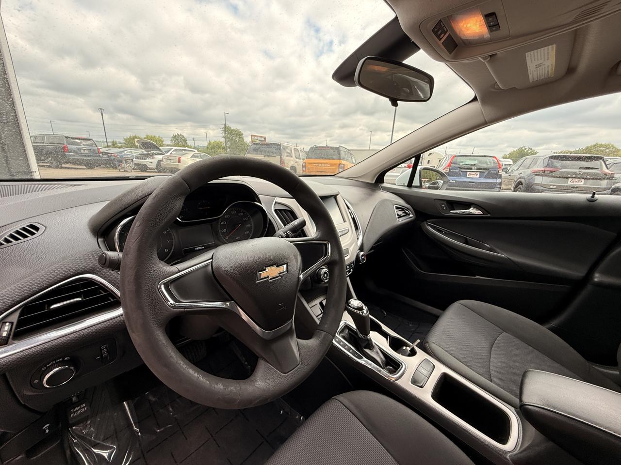Chevrolet Cruze LS Auto 2018