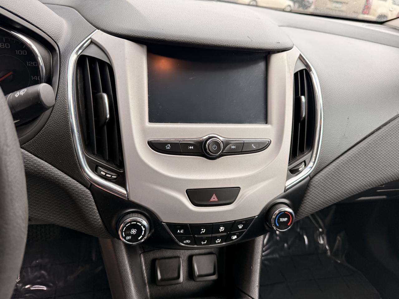 Chevrolet Cruze LS Auto 2018