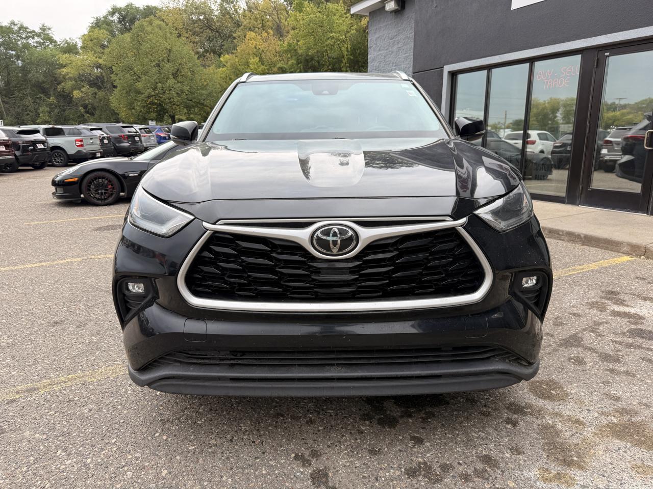 Toyota Highlander XLE FWD V6 2021