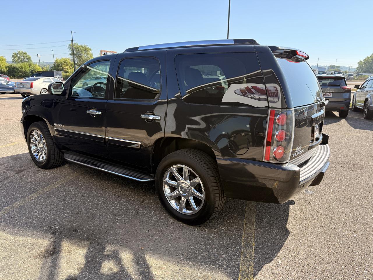 GMC Yukon Denali 4WD 2013
