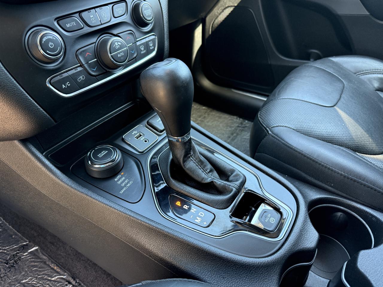 Jeep Cherokee Limited 4WD 2019