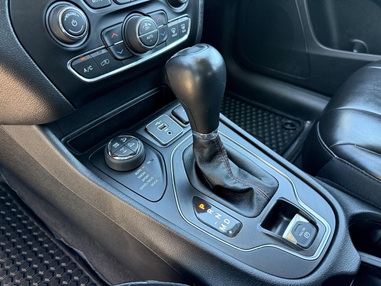 Jeep Cherokee Trailhawk 4WD 2021