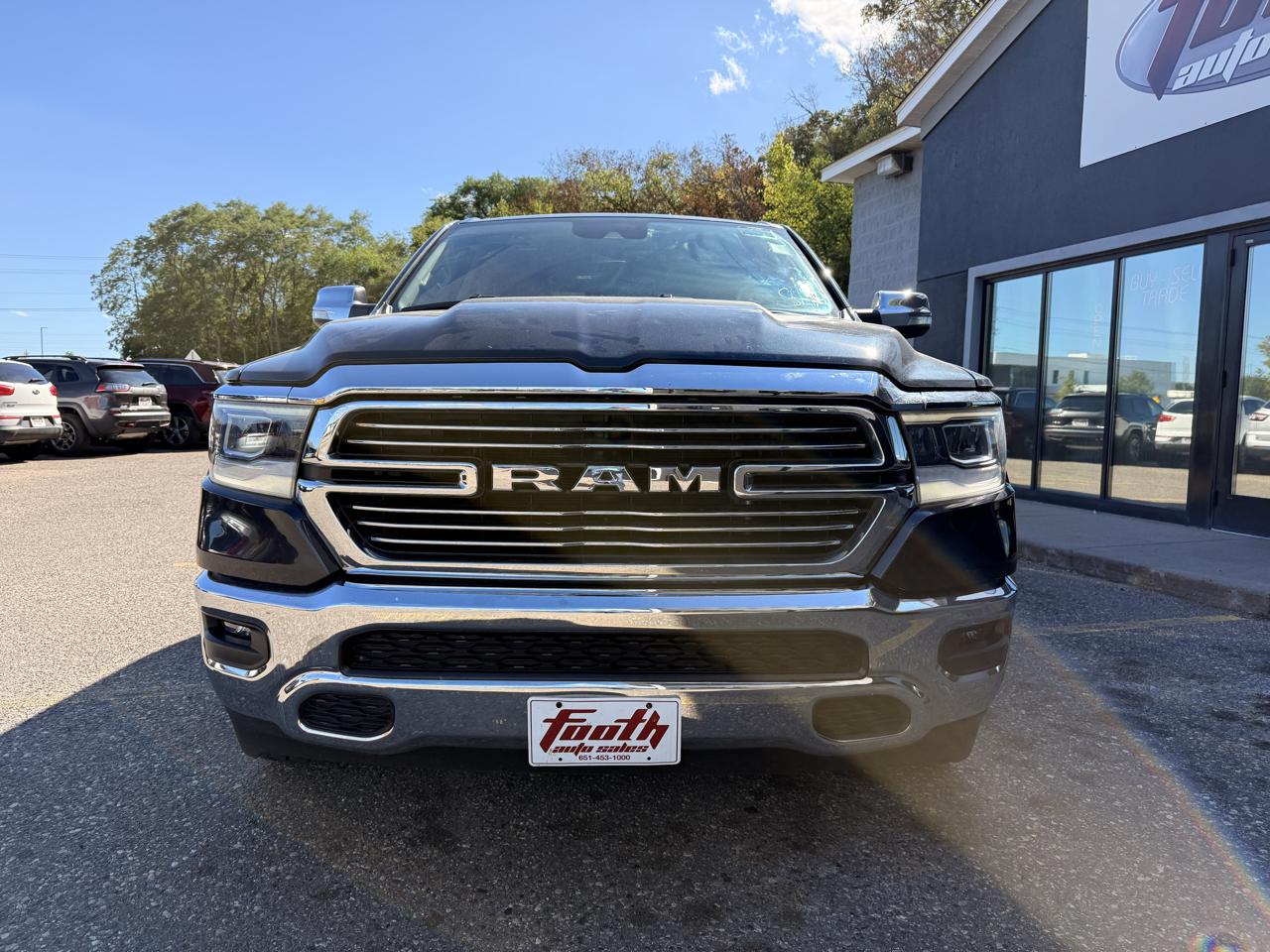 RAM 1500 Laramie Crew Cab SWB 4WD 2021