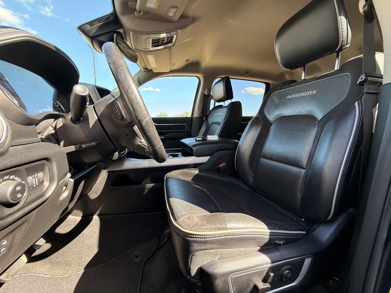 RAM 1500 Laramie Crew Cab SWB 4WD 2021