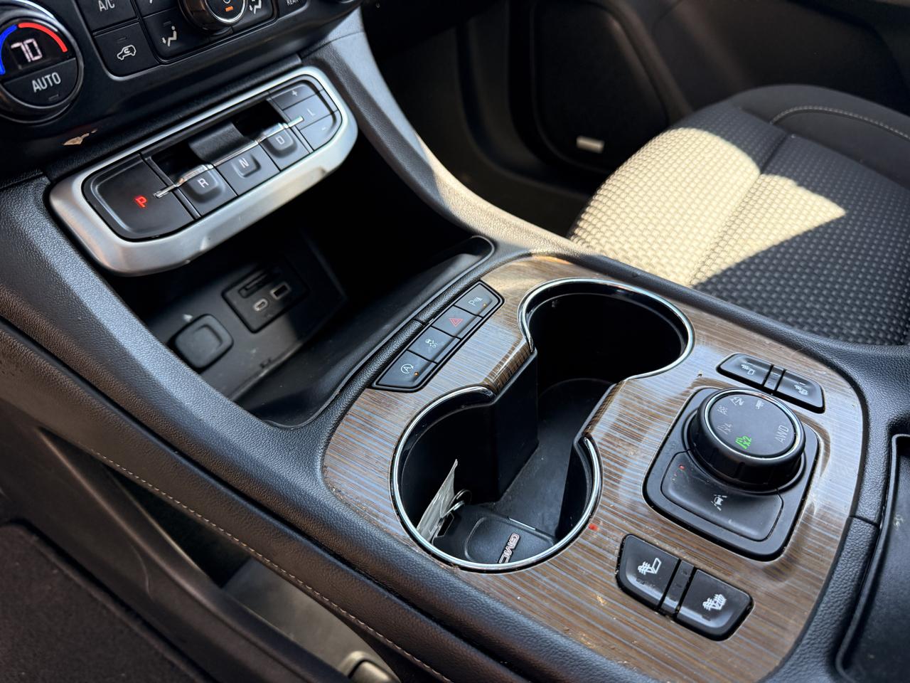 GMC Acadia SLE AWD 2022