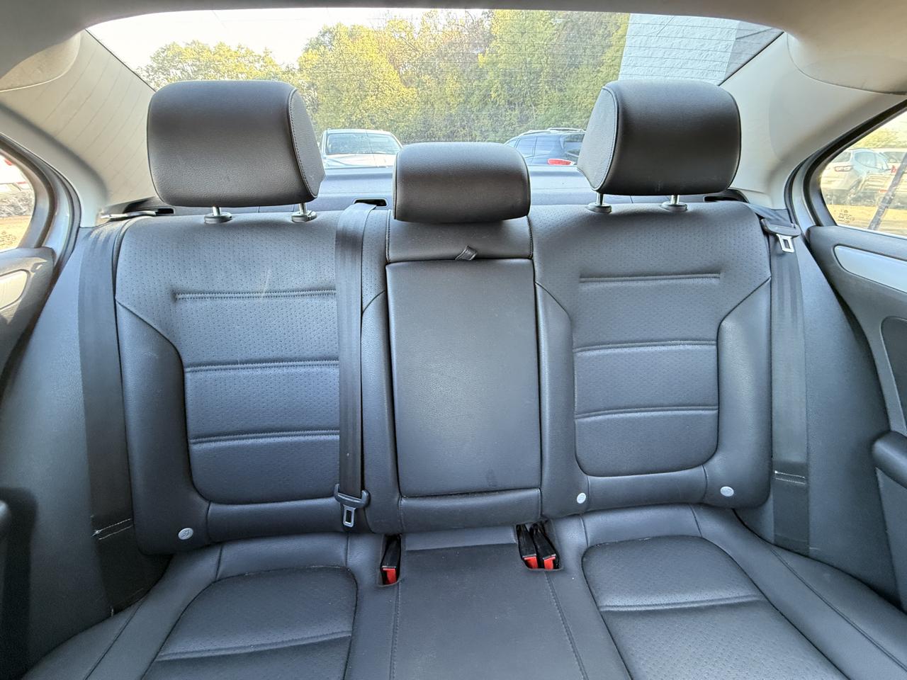 Volkswagen Jetta SE 2013