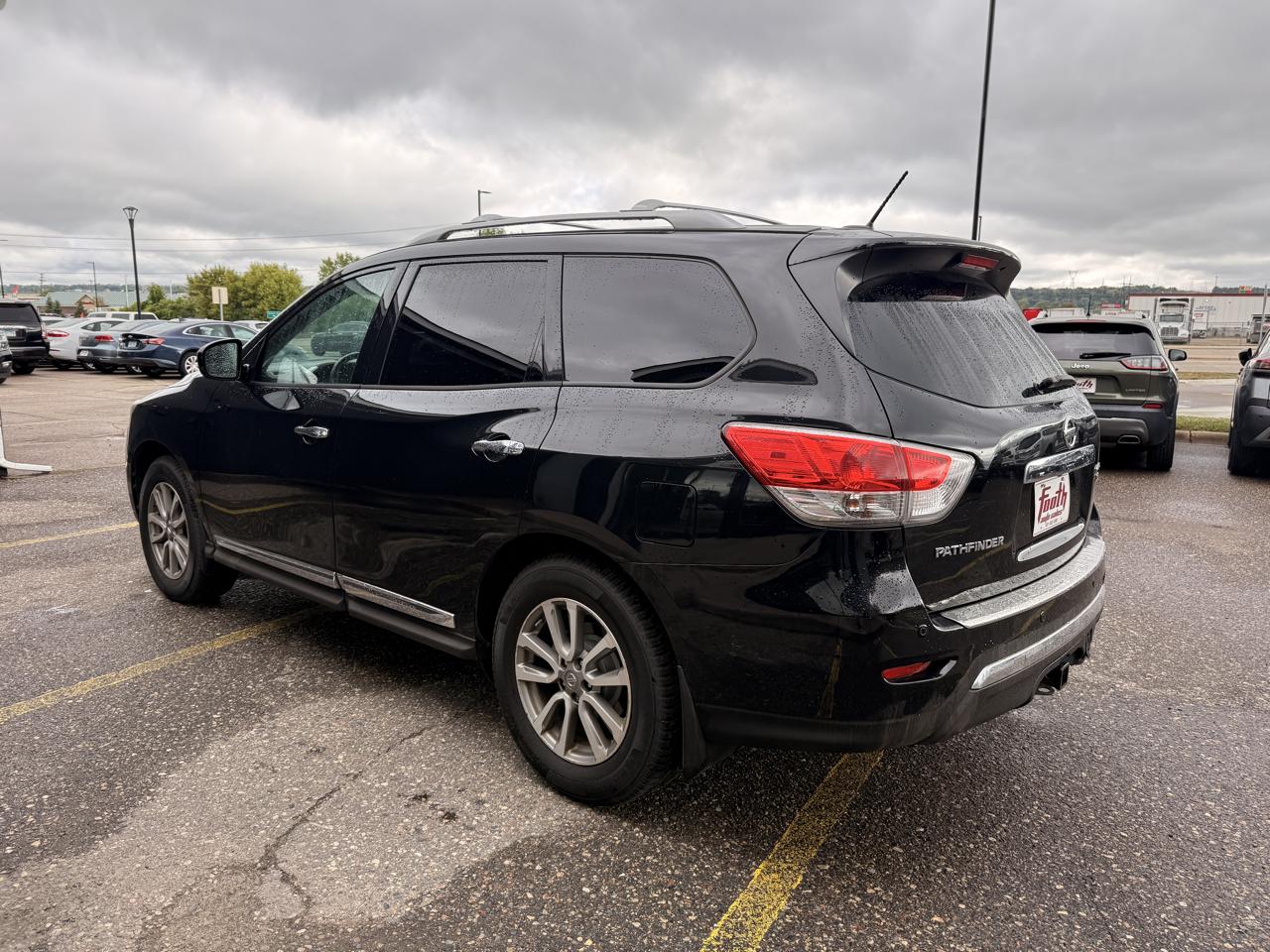 Nissan Pathfinder 4WD 4dr SL 2015