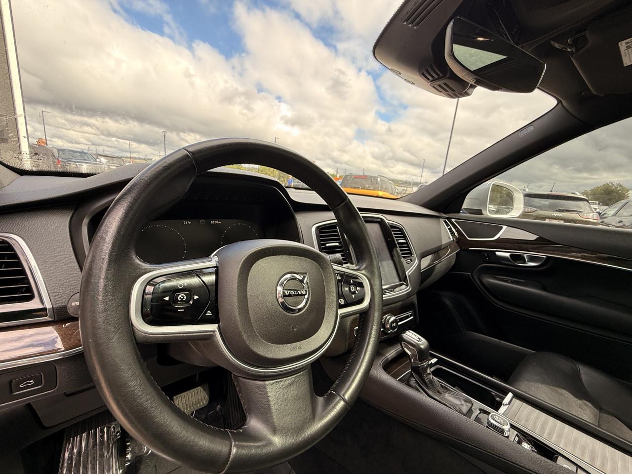 Volvo XC90 T5 Momentum 2018