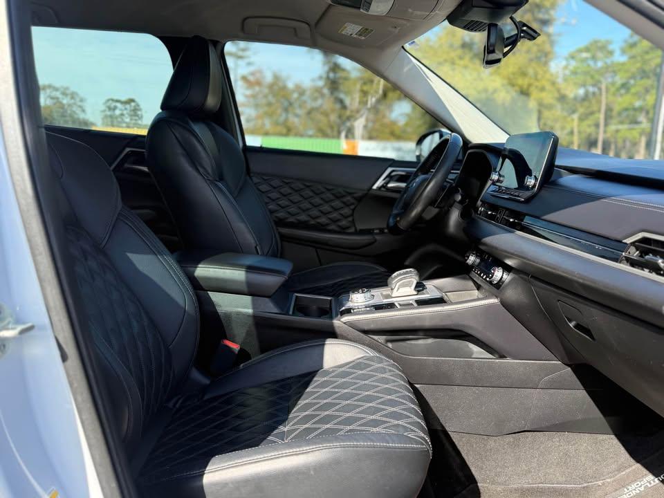 Mitsubishi Outlander ES 2024