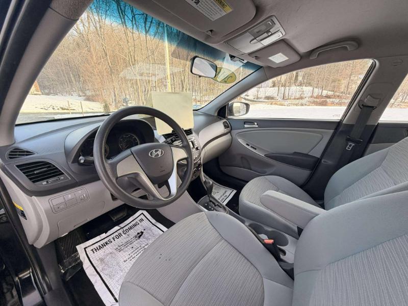 Hyundai Accent SE 4-Door 6A 2016