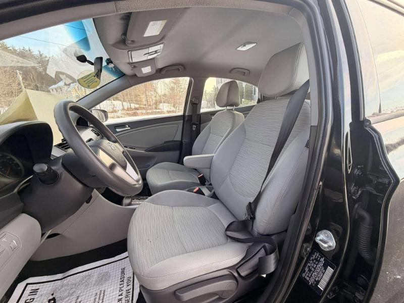 Hyundai Accent SE 4-Door 6A 2016