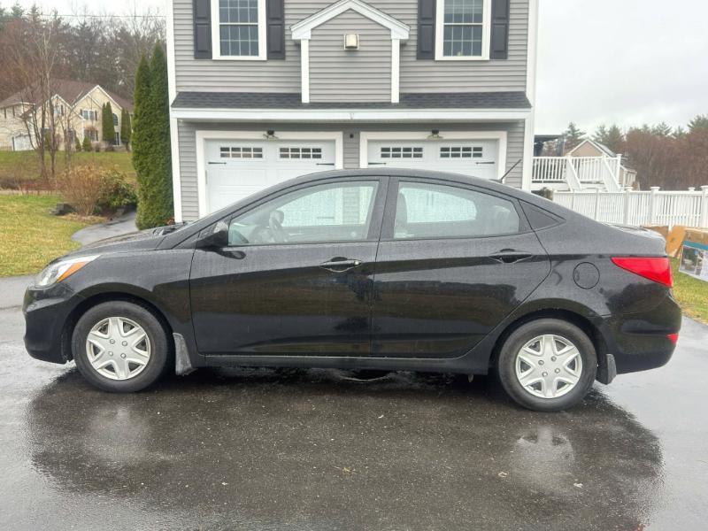 Hyundai Accent SE 4-Door 6A 2016