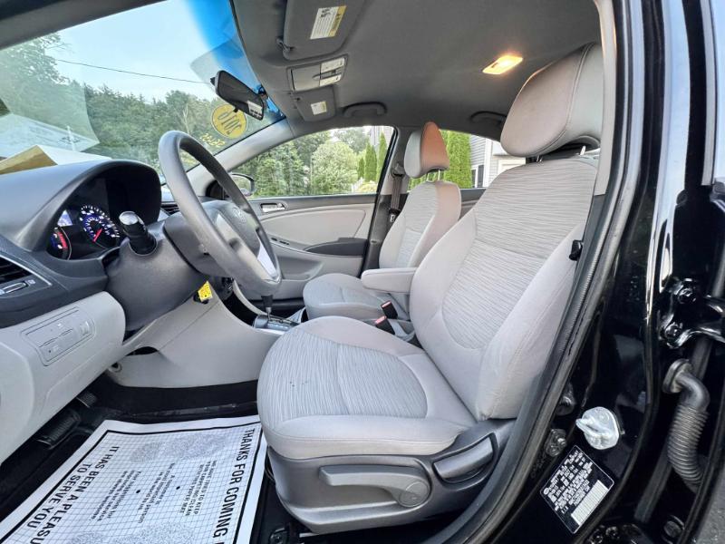 Hyundai Accent SE 4-Door 6A 2016