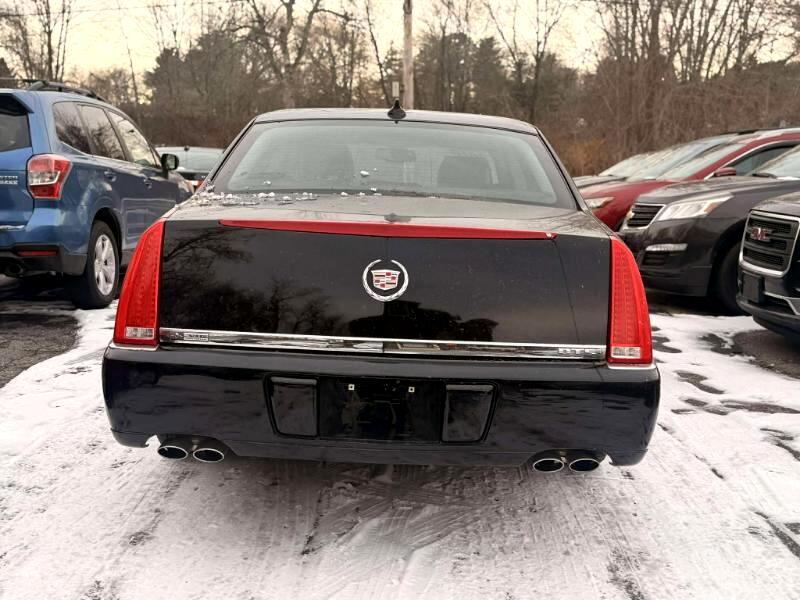 Cadillac DTS V8 2010