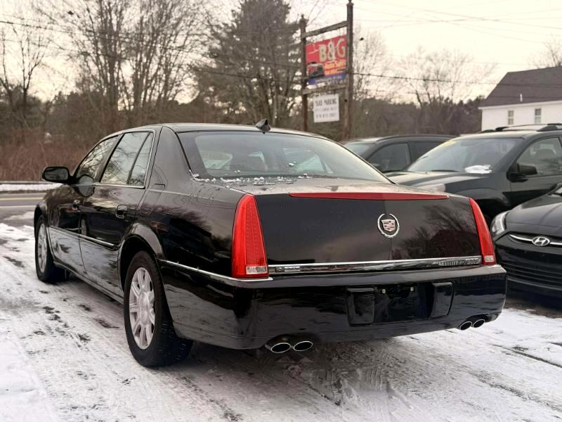 Cadillac DTS V8 2010