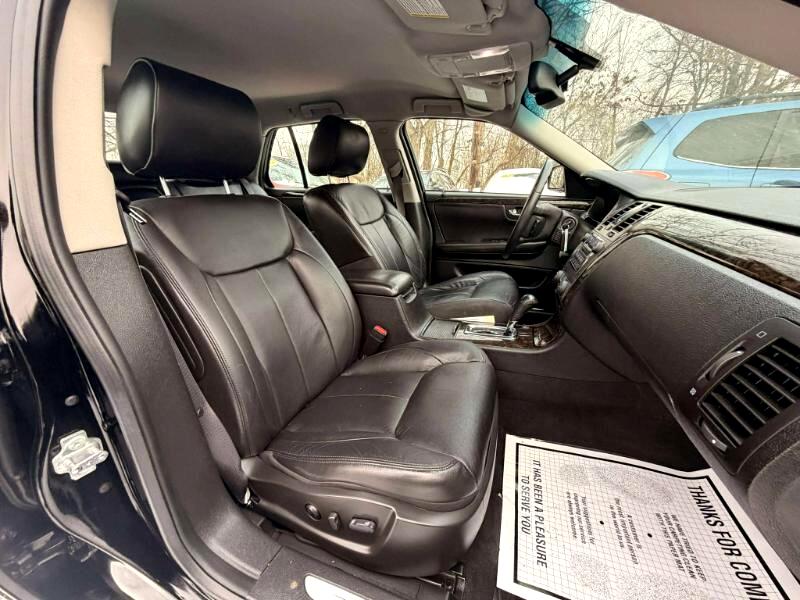 Cadillac DTS V8 2010