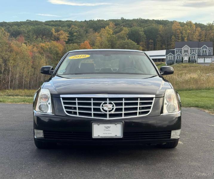 Cadillac DTS V8 2010