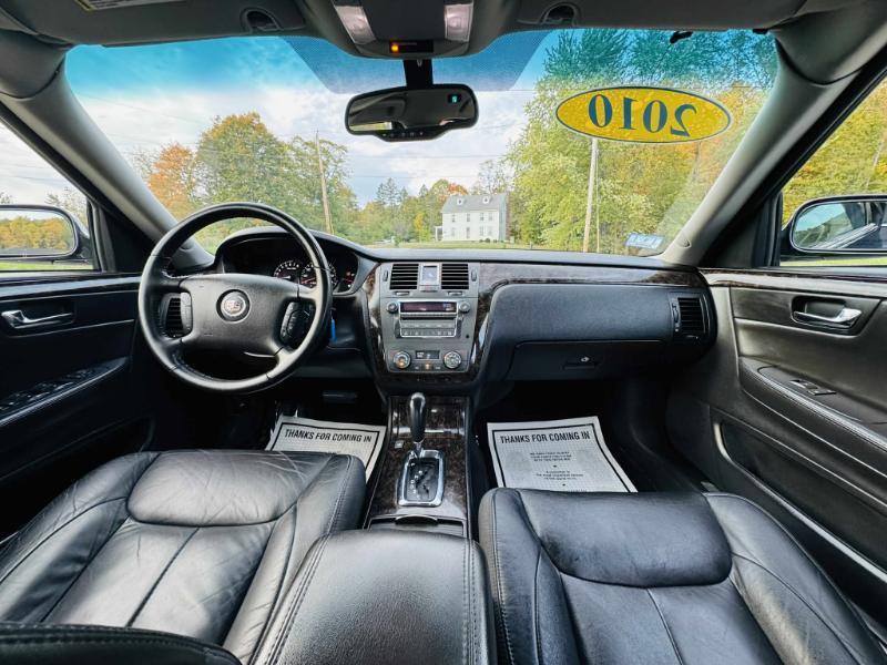 Cadillac DTS V8 2010