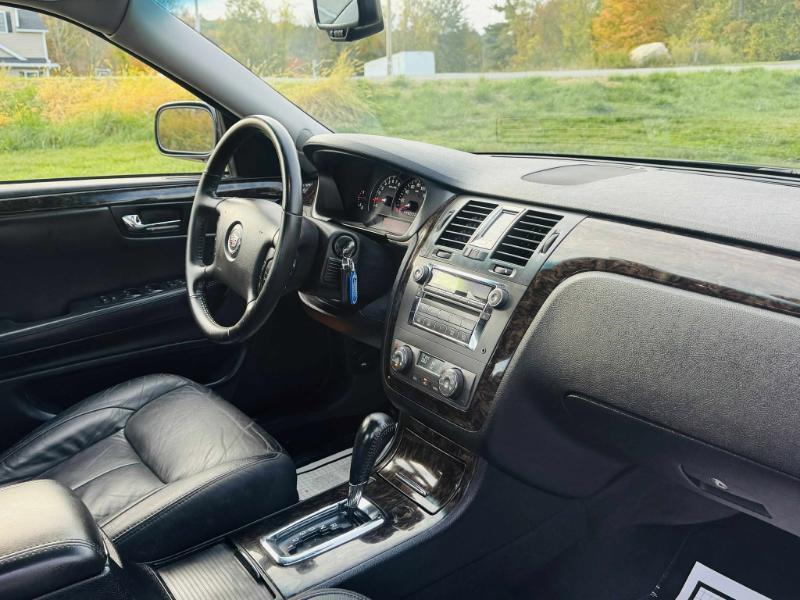 Cadillac DTS V8 2010