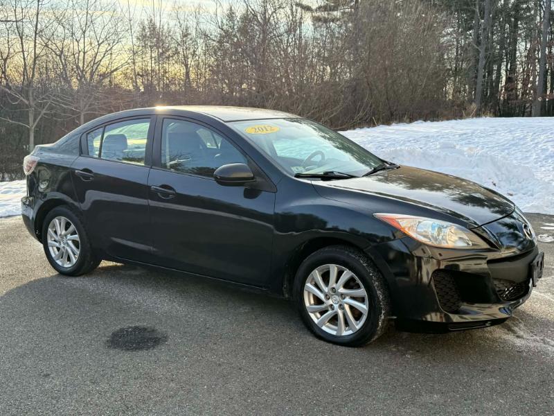 Mazda MAZDA3 i Touring 4-door 2012