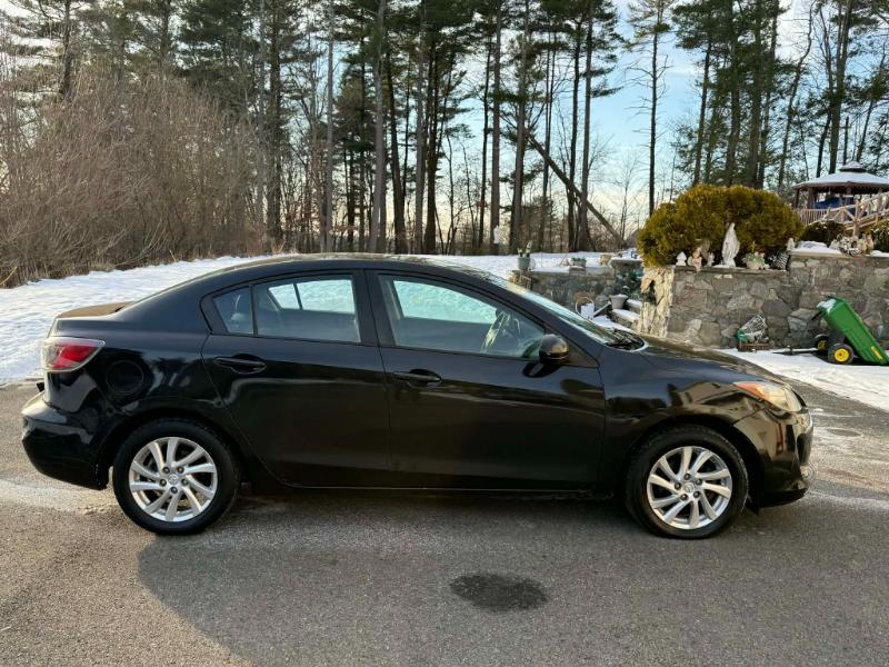Mazda MAZDA3 i Touring 4-door 2012