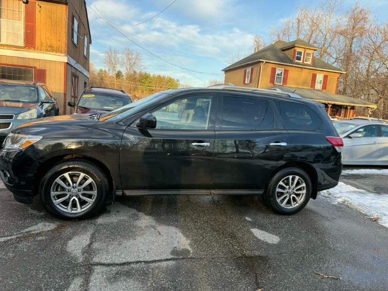 Nissan Pathfinder SV 4WD 2015