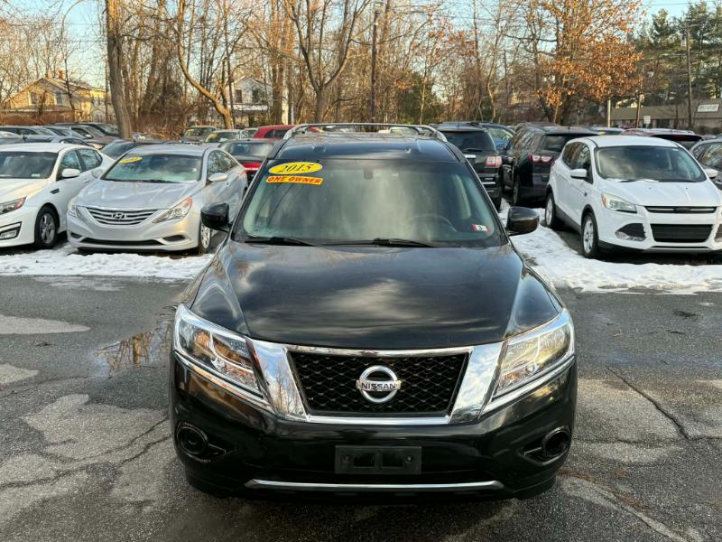 Nissan Pathfinder SV 4WD 2015