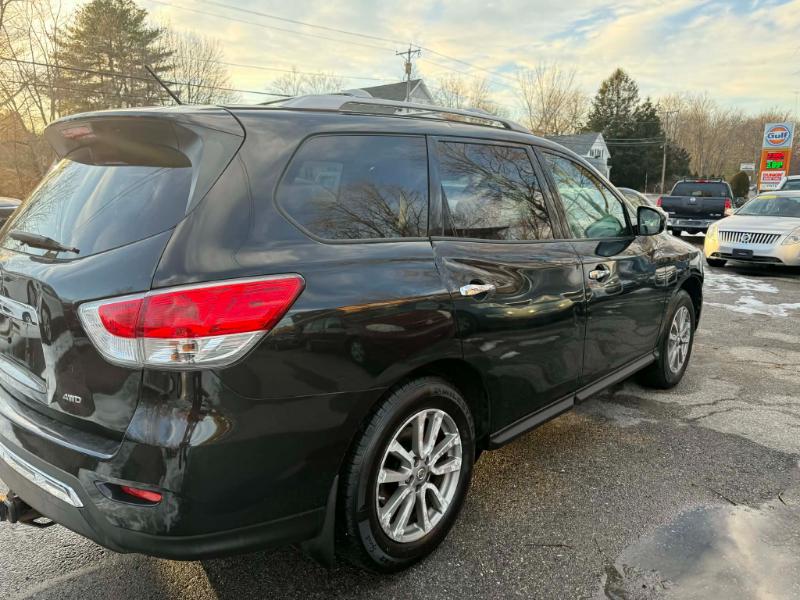 Nissan Pathfinder SV 4WD 2015