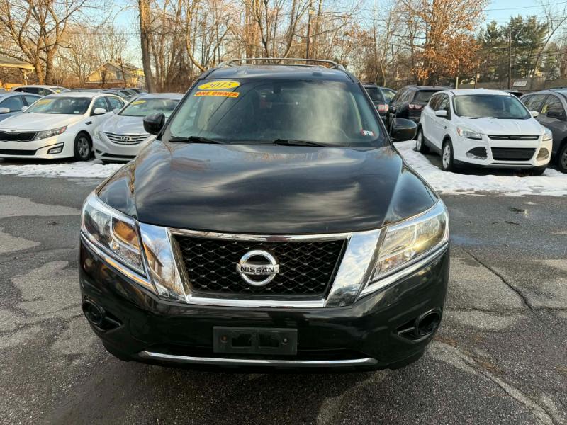 Nissan Pathfinder SV 4WD 2015